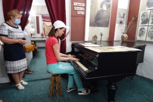 Екскурсія Творчі садиби Чернігівщини